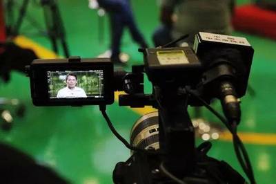 楚天科技执行总裁曾凡云 以中国速度与专业礼仪服务，赢得国际尊重